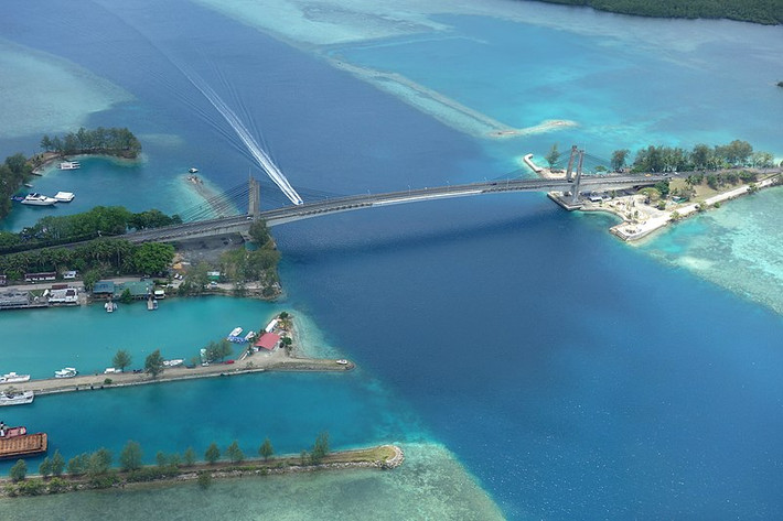 Ngerulmud, thủ đô của Palau, nằm trên đảo Babeldaob - hòn đảo lớn nhất Palau. Palau có hai ngôn ngữ chính thức là tiếng Palau và tiếng Anh. Ảnh: Wikipedia.