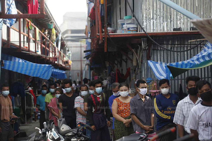 Công trường xây dựng ở Thái Lan bị đóng cửa, nhiều khu tập thể cho công nhân bị niêm phong...trong nỗ lực ngăn chặn dịch bệnh bùng phát. Ảnh: BP.