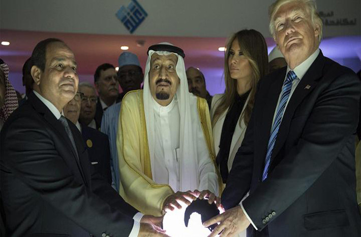 Tại Ả-rập Xê-út, Tổng thống Trump và Quốc vương Salman đã ký kết một hợp đồng vũ khí trị giá gần 110 tỷ USD. Ảnh: Getty Images.