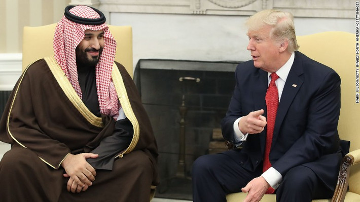 Thái tử Mohammed bin Salman từng gặp gỡ và trao đổi với Tổng thống Mỹ Donald Trump. Ảnh: CNN.