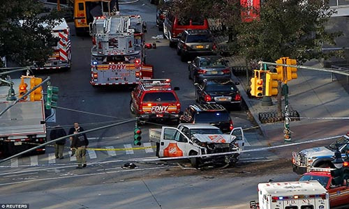 Hiện trường vụ đâm xe ở thành phố New York. Ảnh: Reuters.