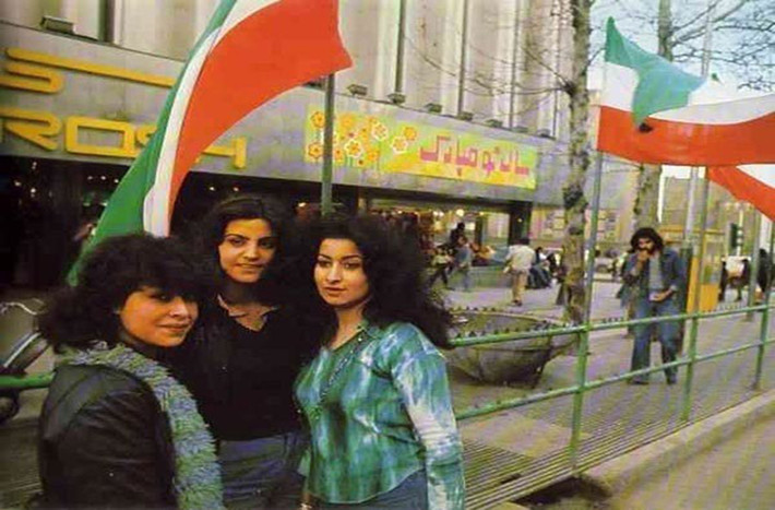 Chính quyền Cộng hòa Hồi giáo Iran cũng thực thi nhiều biện pháp và chính sách nhằm giữ các yếu tố bản sắc Iran và loại bỏ những yếu tố ngoại lai của phương Tây. Ảnh: ATI.