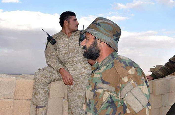 Cùng ngày, được sự hậu thuẫn của phong trào Hezbollah, Quân đội chính phủ Syria tiếp tục tấn công dọc tuyến đường Deir Ezzor-Albu Kamal. Ảnh: FNA.