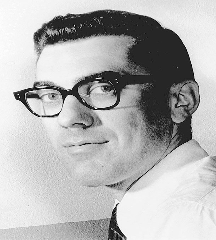 John Lake, biên tập của tờ Newsweek, mất tích bí ẩn vào năm 1967. Lần cuối cùng người ta nhìn thấy anh đang đi bộ đến tàu điện ngầm để về nhà ở Manhattan (Mỹ). Ảnh: List25.