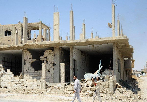 “Việc giải phóng al-Sukhnah khỏi phiến quân IS tạo điều kiện cho lực lượng chính phủ Damascus phá vỡ vòng vây của nhóm khủng bố ở thành phố Deir ez-Zor”, nguồn tin nhận định. Ảnh: FNA.