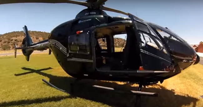 Theo Wonders List, Eurocopter EC135 là một trong những chiếc trực thăng đẹp nhất thế giới. Ước tính, giá của chiếc trực thăng này là 4,2 triệu USD (tương đương 95,4 tỷ đồng). Ảnh: WL.