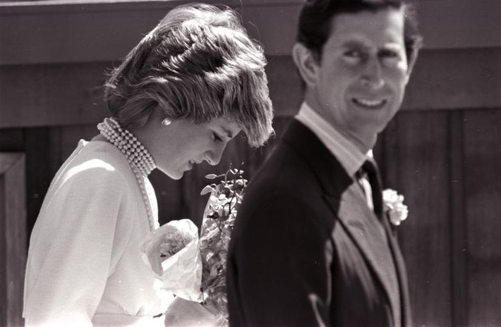Công nương Diana sánh bước cùng Thái tử Charles ở Vancouver (Canada) ngày 6/5/1986. Ảnh: Reuters.