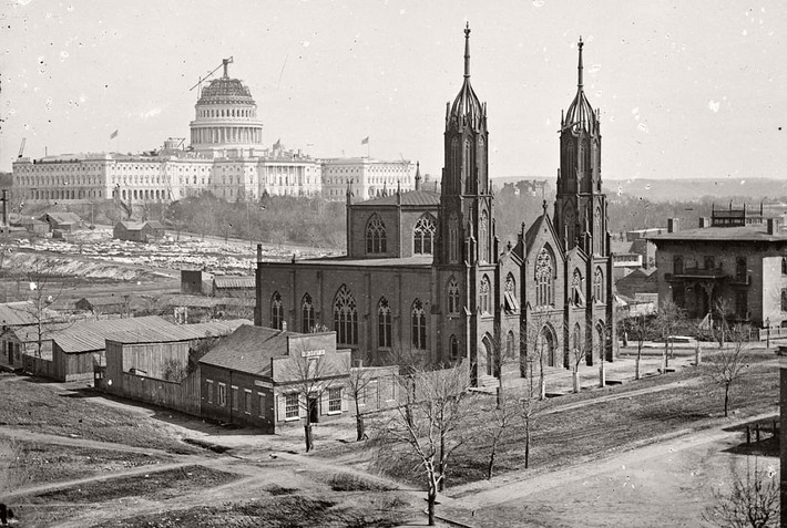 Một góc thủ đô Washington của Mỹ năm 1863. Ảnh: Vintage.