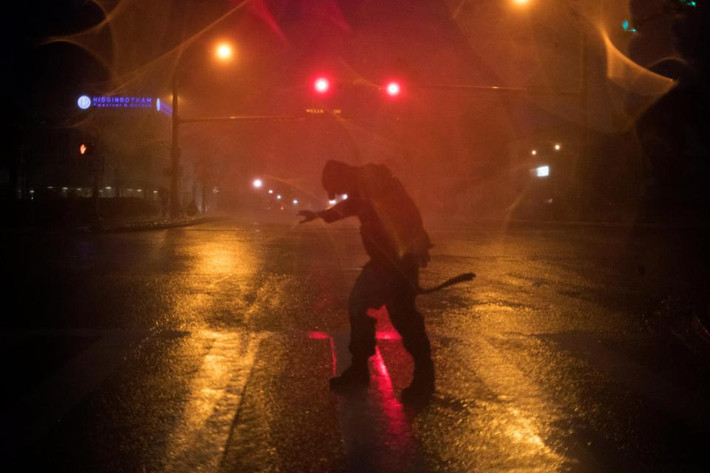 Nguồn tin cho hay, bão Harvey đã phá hủy một ngôi trường ở thị trấn Rockport. Ảnh: Reuters.
