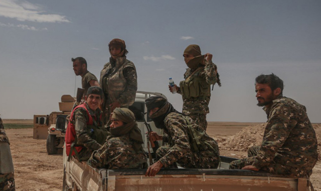 Hội đồng quân sự Deir Ezzor cho biết thêm, về phía lực lượng SDF, có ít nhất 4 chiến binh thiệt mạng và một số người khác bị thương. Ảnh: ANF.
