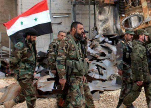 "Quân đội Syria đã củng cố căn cứ quân sự của họ dọc khu vực biên giới với Thổ Nhĩ Kỳ, từ thị trấn Kasad Ghoraba ở Bắc Latakia tới đồi chiến lược Kabani gần Jisr al-Shoghour ở Nam Idlib", một nguồn tin quân sự cho biết. Ảnh: AMN.