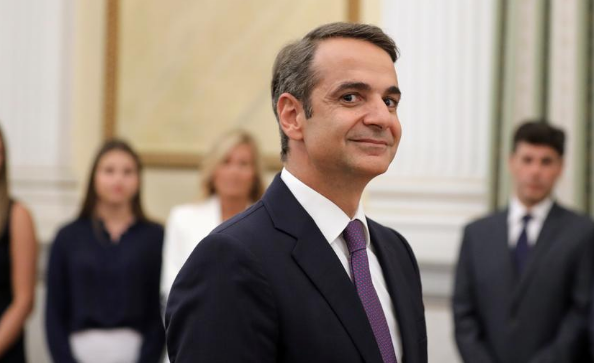 Từ năm 1990-1991, Kyriakos Mitsotakis làm việc với tư cách là chuyên viên phân tích tài chính cho Ngân hàng Chase ở London, Anh. Từ 1991-1992, ông quay trở về Hy Lạp và gia nhập lực lượng không quân để thực hiện nghĩa vụ quân sự bắt buộc. Ảnh: TRT.