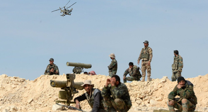 Trong diễn biến khác trên chiến trường Syria, Không quân Syria đã nối lại chiến dịch không kích nhằm vào nhóm phiến quân ở khu vực phía đông bắc tỉnh Latakia, sau vài ngày "tạm nghỉ". Ảnh: AMN.