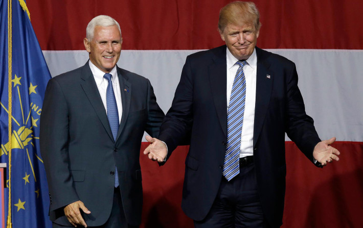 "Tổng thống Trump sẽ đưa ra quyết định về 'cách thức hành động tốt nhất trong những ngày tới", ông Pence nói. Ảnh: The Nation.