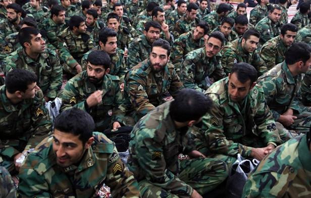 Trước đó, có thông tin rằng Quân đội Iran đang xây dựng một cây cầu trên bộ nối Al-Qaim và Albu Kamal. Sau đó, chính quyền Syria cho biết họ là "chủ thầu" công trình này. Ảnh: AMN.