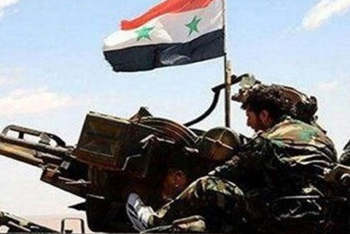 Tuần trước, lực lượng chính phủ Syria cũng đã tấn công vào các tuyến phòng thủ của nhóm liên minh thánh chiến Hayat Tahrir al-Sham (HTS) và Đảng Hồi giáo Turkestan (TIP) xung quanh Kabani, gây thiệt hại nặng nề cho bọn chúng. Ảnh: TN.