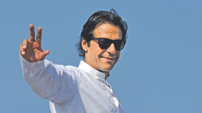 Về đời tư, ông Imran Khan kết hôn với bà Bushra Bibi năm 2018. Trước đó, ông đã có hai đời vợ. Ảnh: DS.