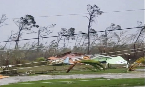 Sau khi càn quét Bahamas, dự báo, bão Dorian sẽ tiến tới bờ biển phía đông của Florida, Mỹ, trong ngày 3/9.