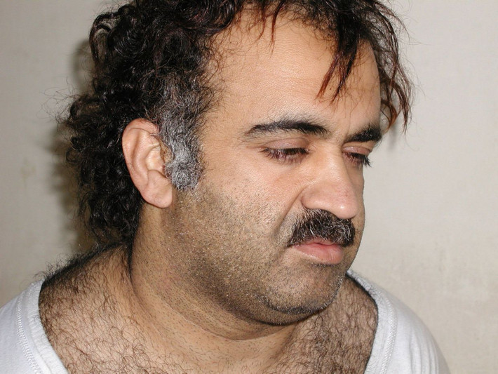 Theo CNN, tháng 1/1995, Mohammed bắt đầu vào "tầm ngắm" của Cục Điều tra Liên bang Mỹ (FBI) và Cơ quan Tình báo Trung ương Mỹ (CIA) vì tình nghi liên quan đến âm mưu đánh bom hàng chục chuyến bay của hãng hàng không Mỹ. Ảnh: YN.