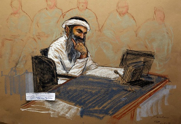 Tháng 10/2001, hắn bị đưa vào danh sách 22 kẻ khủng bố bị truy nã gắt gao nhất của FBI. Ảnh: AP.