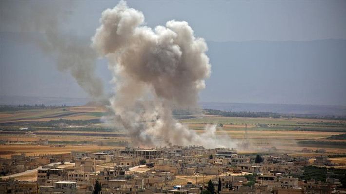 Trong diễn biến khác trên chiến trường Syria, Quân đội chính phủ Damascus đã đẩy mạnh cuộc tấn công nhằm vào nhóm phiến quân ở tỉnh Idlib trong tuần này, sau khi lệnh ngừng bắn kéo dài gần hai tuần "hết hạn". Ảnh: AJ.