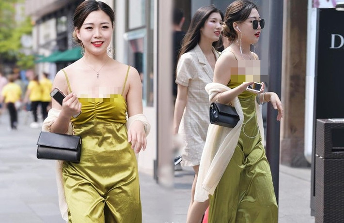 Chất liệu vải cotton co giãn, lụa mỏng với thiết kế ôm sát thân hình được phái đẹp ưu tiên lựa chọn.