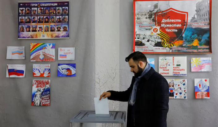 Một điểm bỏ phiếu tại khu vực ở Donetsk do Nga kiểm soát, ngày 15/3/2024.
