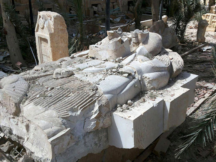 Một cổ vật trong bảo tàng nổi tiếng của Palmyra bị phá hủy.
