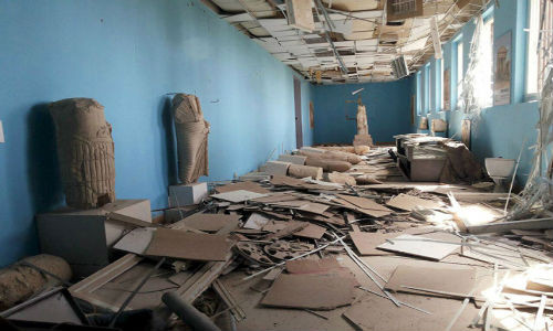 Các cổ vật bị phá hủy trong bảo tàng của thành phố Palmyra.
