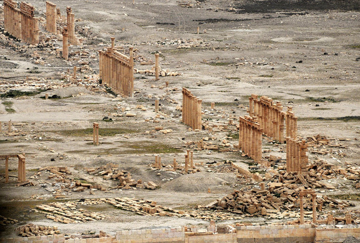 UNESCO đang xem xét các biện pháp để khôi phục khu Di sản Thế giới – thành cổ Palmyra. Trước đó, hôm 27/3, với sự yểm trợ hỏa lực của Nga, quân đội Syria đã giải phóng thành công thành cổ Palmyra của tỉnh Homs, buộc phiến quân IS phải tháo chạy. Palmyra còn được biết đến là “Ốc đảo của sa mạc Syria” đã bị phiến quân IS chiếm quyền kiểm soát hồi tháng 5/2015.