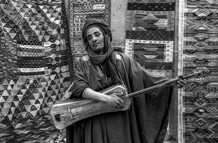 Một nghệ sĩ không chuyên ở Maroc. Ảnh: WP.