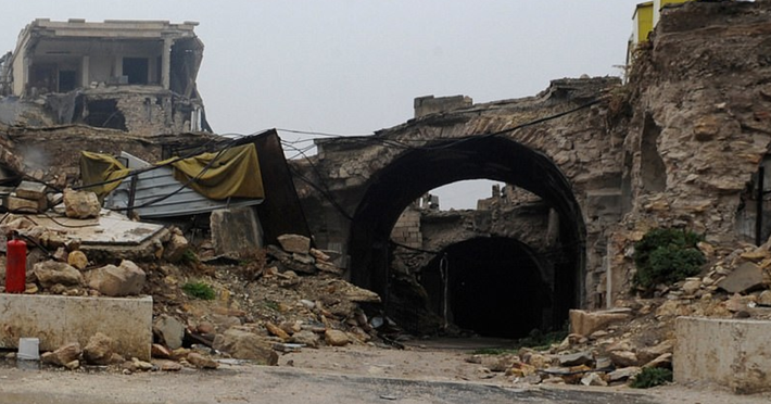 Khu chợ al-Zarab sau những cuộc giao tranh ở thành phố cổ Aleppo. Ảnh: DM.