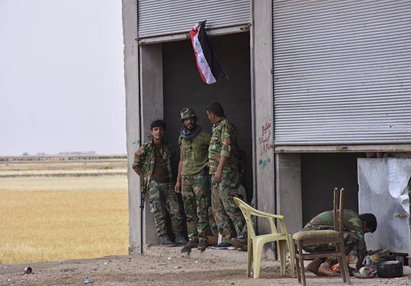 Ngoài ra, hàng chục tay súng IS đã bỏ mạng trong đợt tấn công của lực lượng vũ trang Syria. Ảnh: FNA.