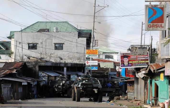 Khói bốc lên trong các cuộc giao tranh ở thành phố Marawi, miền nam Philippines, hôm 29/5.