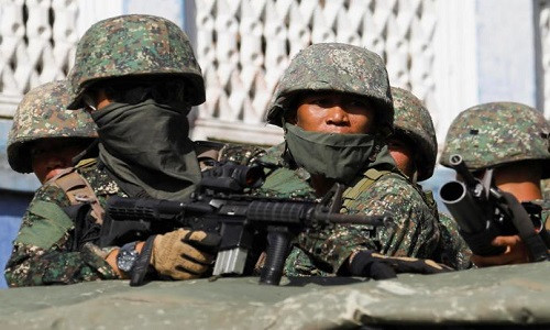 Reuters đưa tin, quân đội Philippines ngày 29/5 khẳng định sắp giành lại quyền kiểm soát toàn bộ thành phố Marawi, miền nam nước này, từ tay các phần tử khủng bố thân IS.