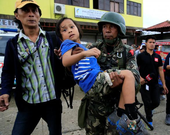 Cho đến nay, 89 chiến binh khủng bố, 21 binh sĩ Philippines và 19 dân thường đã thiệt mạng kể từ khi các cuộc giao tranh tại thành phố Marawi bùng phát hôm 23/5.
