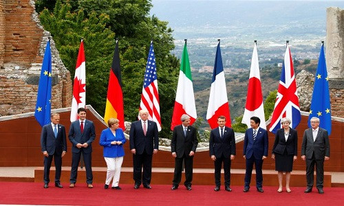Trước đó, ngày 26/5, nhà lãnh đạo Mỹ Donald Trump (thứ tư từ trái sang) đã tham dự Hội nghị thượng đỉnh G7 tại Taormina, Sicily.