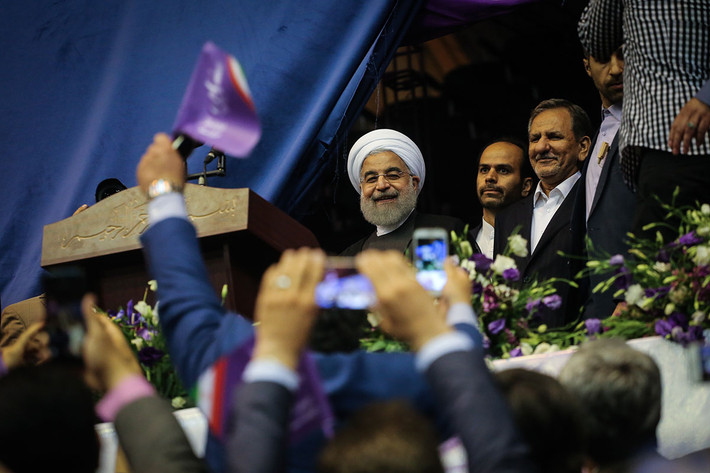 Tổng thống Rouhani sẽ phải giành chiến thắng trước “đối thủ” Raisi mới có thể tiếp tục đảm nhiệm vị trí này trong 4 năm tới. Ảnh: AJ.