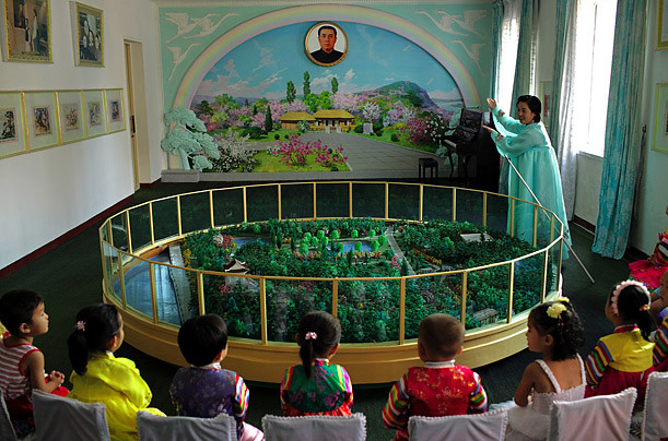 Bên trong một nhà trẻ ở Triều Tiên. Ảnh: TIME.