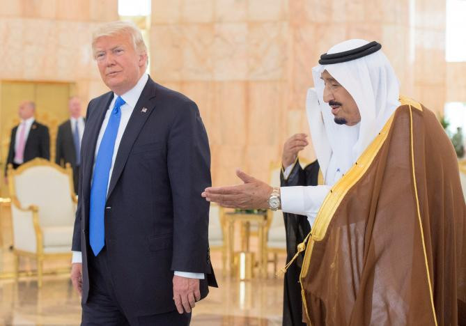 Tổng thống Trump dự kiến sẽ có các cuộc gặp song phương với lãnh đạo Ả-rập Xê-út. Ảnh: Reuters.