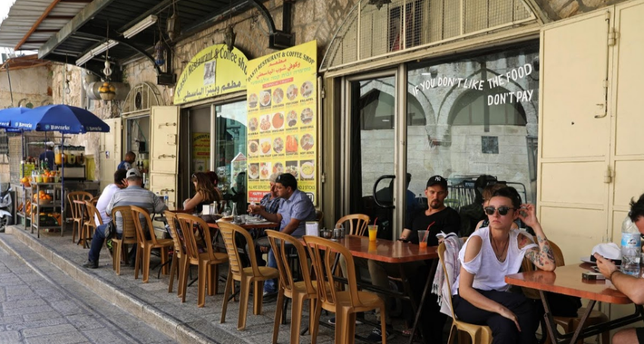 Hình ảnh quán cà phê này sau 50 năm.