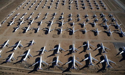 Ảnh chụp những chiếc máy bay trong phi trường Southern California Logistics từ trên cao. Ảnh: BI.