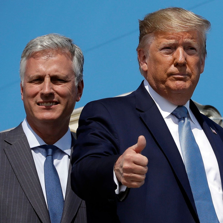 Tổng thống Trump chọn ông O’Brien làm Cố vấn An ninh Quốc gia hồi tháng 9/2019. Được biết, ông O’Brien là Cố vấn An ninh Quốc gia thứ 4 dưới thời ông Trump. Ảnh: WSJ. Mời độc giả xem thêm video: WHO chính thức đặt tên cho virus corona mới là SARS-CoV-2 (Nguồn video: VTC1)