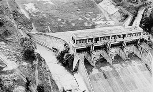 Ngày 5/8/1975, cơn bão lớn thứ 3 trong năm đó tại Trung Quốc đổ bộ vào tỉnh Hà Nam. Mưa lớn liên tục trong nhiều ngày. Ảnh: Alchetron.