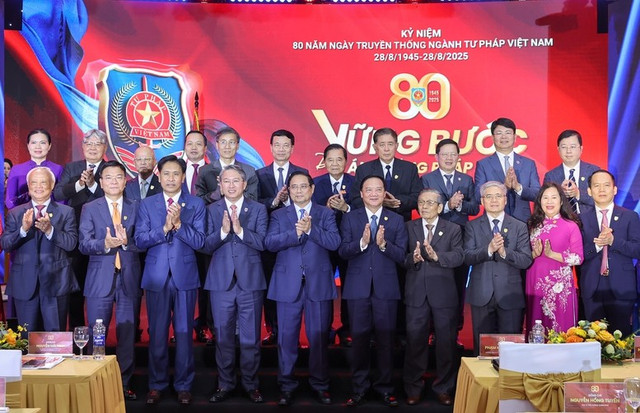 Ảnh: Chính phủ. img9828-17560983588121705180074.jpg