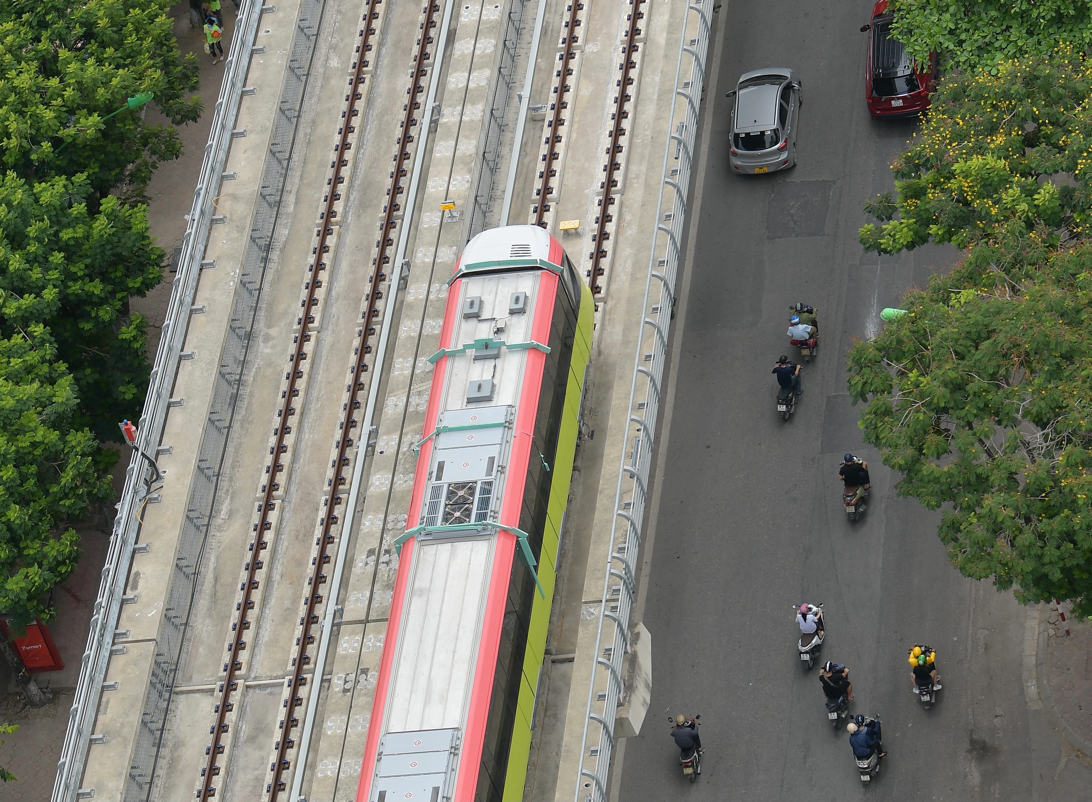 Tàu đường sắt Nhổn - Ga Hà Nội trên cao chạy thử nghiệm liên động 8,5km