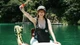 Hot girl gây sốt tại lễ hội đua thuyền, danh tính quen thuộc