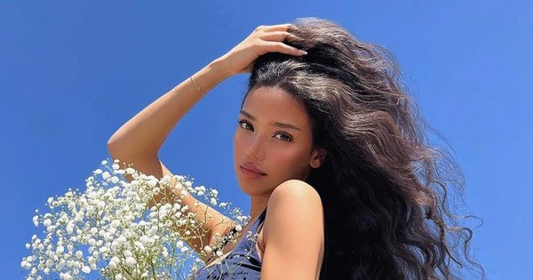 Sắc vóc cô gái Gen Z thu hút cả triệu lượt theo dõi nhờ trượt vai nàng tiên cá