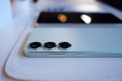 Top 5 smartphone siêu nhẹ 2025 khiến dân công nghệ phát sốt