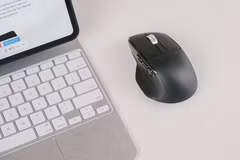 Chuột văn phòng có màn hình, pin 2 tháng giá chỉ hơn 600k